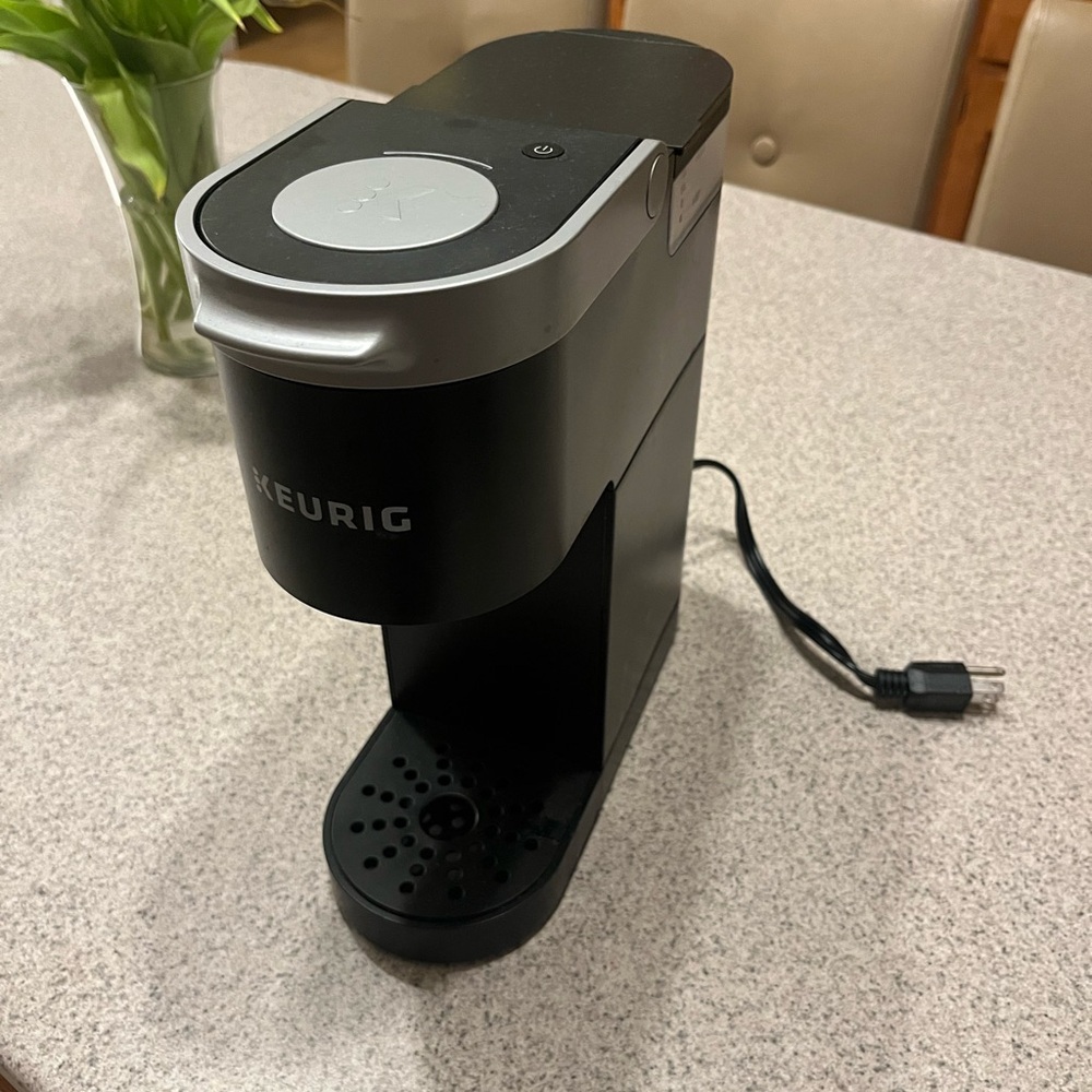 Mini Keurig Harsly Used in Great Condition.